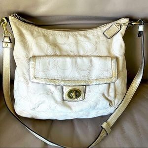 Authentic Coach hobo crossbody bag!!